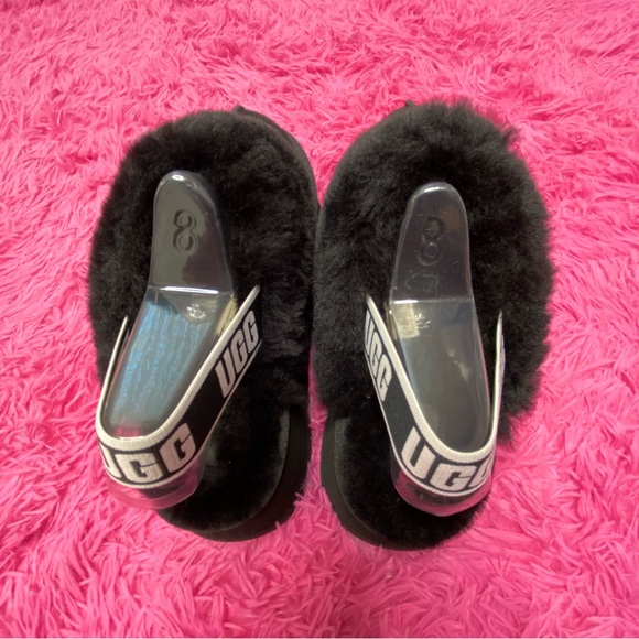 Ugg Funkette - Picture 2 of 4